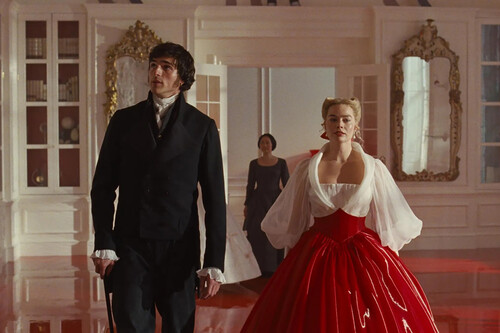 'Cumbres borrascosas' ha sido acusada de ser excesiva, pero a mí me ha dejado fría. Creo que debería haber ido más lejos y ser más retorcida