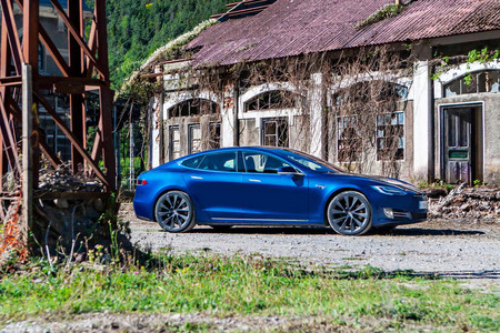 El Tesla más usado del mundo lleva más de 900.000 kilómetros y está en Alemania