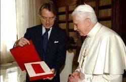 El Papa recibe a Ferrari