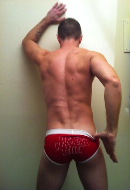 ¿Sin ideas para promocionar tu disco? Pregúntale a Jake Shears y sus técnicas de merchandising