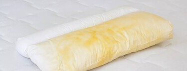 Como limpar as manchas amarelas dos travesseiros (e como evitar que voltem a ficar assim) 