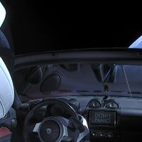 Tesla espera generar ingresos de forma sostenida "en algún momento de 2018"