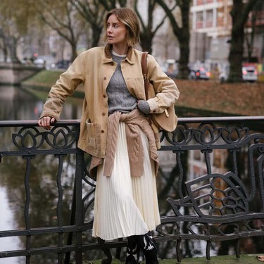 Las zapatillas color café que van a sustituir a tus mocasines: las chicas clásicas las adoran