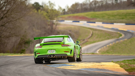 Porsche 911 GT2 RS récord Road Atlanta vídeo