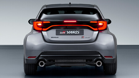 YARIS4