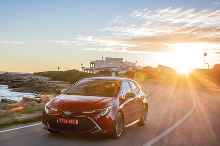 Corolla Hb 2 0l Red Bitone 2019 030 932629