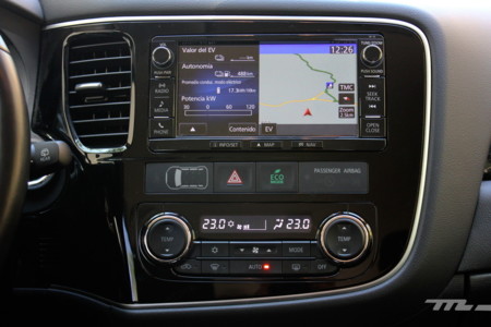 Mitshubishi Outlander Phev Pantalla