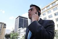 ¿Puede deducir la empresa el gasto de teléfono móvil que abona al trabajador? 