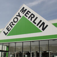 Leroy Merlin tiene el tendedero de techo que no ocupa espacio y pasa desapercibido: ideal para pisos pequeños