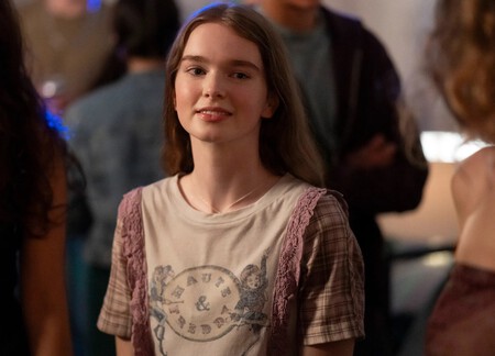 Carrie con la camiseta de Haute & Freddy en 'Carrie'