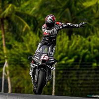 Por qué Aprilia ha sido la revelación de los test de MotoGP: ya usan el sistema de Ducati que baja el morro de la moto 