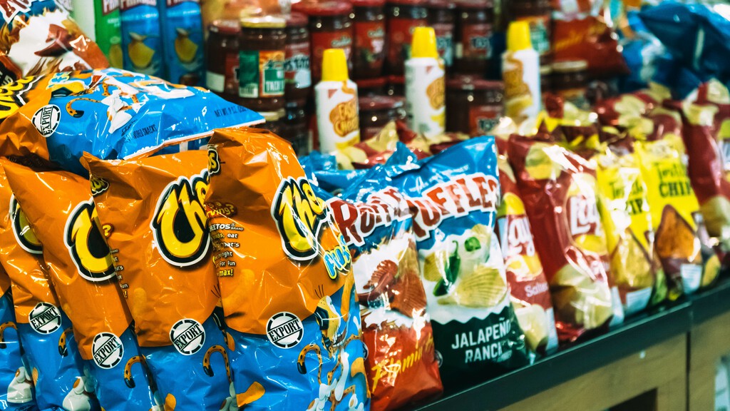El secreto de la comida basura no está en el sabor, sino en la textura: está diseñada específicamente para que comamos un 15% más 
