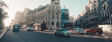 El fin de los coches sin etiqueta de la DGT en la ciudad de Madrid comienza en 2022, y esto es lo que necesitas saber