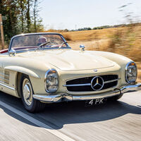 Pasión por un coche es comprar un Mercedes 300 SL nuevo en 1963 y mantenerlo en la familia. Hoy tiene más de 600.000 km y se subasta