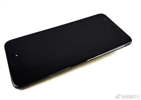 Unas fotos filtradas del Xiaomi Mi 6 apuntan a una espalda curvada y ausencia de mini-jack