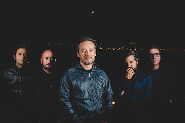 Si estás entre el indie y el mainstream estás de suerte: vuelven Love Of Lesbian