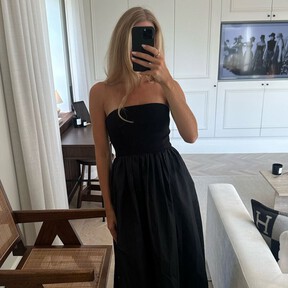 Zara tiene cinco vestidos midi tan bonitos y versátiles que serán nuestro uniforme siempre que haga sol en primavera (y en verano) 