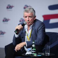 El CEO de Ryanair gobernaría un país como su aerolínea: un estado "low cost" con políticos millonarios y recorte de servicios