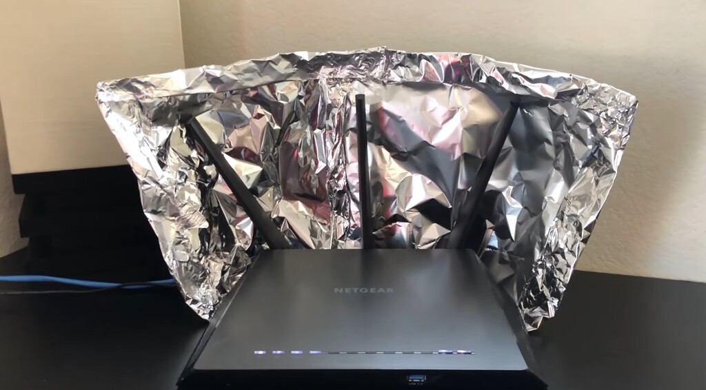 He probado los trucos más locos para mejorar la WiFi de casa: estos son los que me han funcionado y los que no