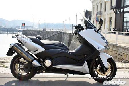 Yamaha T-MAX 530