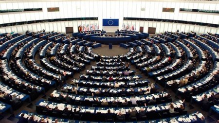 La Unión Europea no se plantea realizar medidas de bloqueo a Internet como SOPA