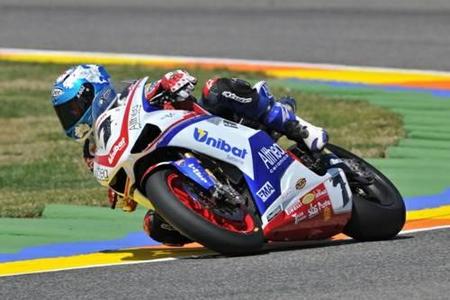 Superbikes Valencia 2010: Carlos Checa y Katsuaki Fujiwara al frente en los primeros entrenamientos cronometrados en Cheste
