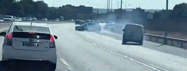 Detenidos los dos temerarios que se hicieron virales por picarse en plena M-40: van a pasarse muchos años sin conducir