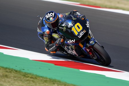Luca Marini lidera el triplete italiano en Moto2 tras un duelo vibrante con Marco Bezzecchi