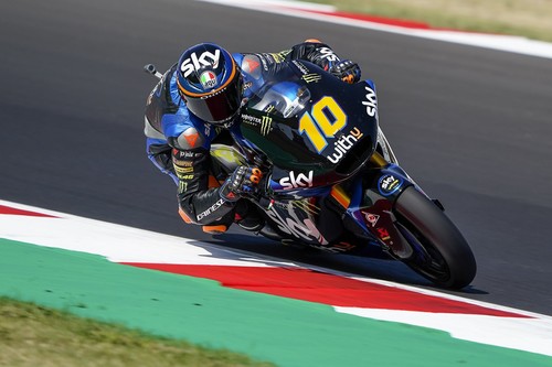 Luca Marini lidera el triplete italiano en Moto2 tras un duelo vibrante con Marco Bezzecchi