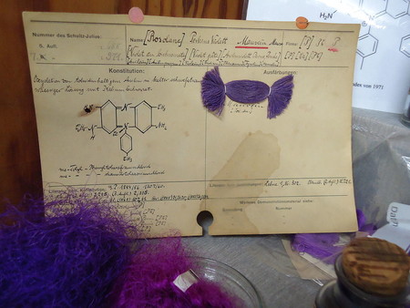 El científico de dieciocho años que quiso hacerse rico sintetizando el color malva