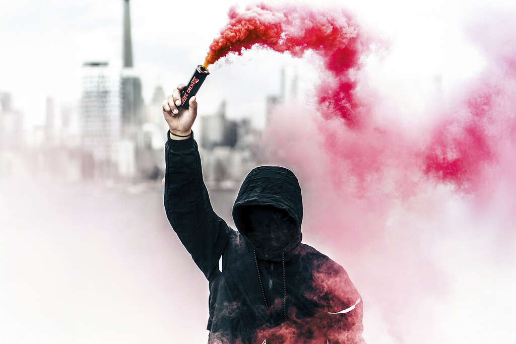 Si eres menor en EEUU tienes prohibido manifestarte en las calles, así que han decidido hacerlo en Roblox. ¿El problema? Que allí también hay violencia policial 