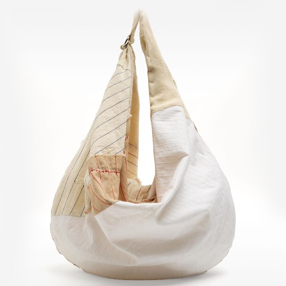 Parfois
Bolso de hombro grande de textura con cierre de cremallera y estampado de rayas