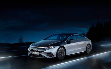 El nuevo Mercedes-Benz EQS, con 770 km de autonomía y hasta 762 CV, es el primer coche eléctrico realmente de lujo