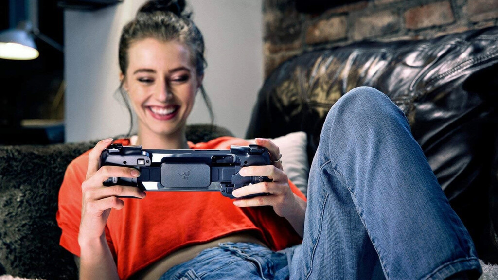 El Razer Kishi es el accesorio ideal para disfrutar de tus juegos en la nube desde tu propio teléfono móvil 