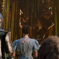 'Wicked 2' esconde la cara de la actriz que hace de Dorothy, pero su director tiene un buen motivo: "Solo es un peón"