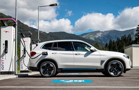 Los cargadores ultrarrápidos de Cepsa e IONITY llegan a Portugal, con potencias de hasta 350 kW