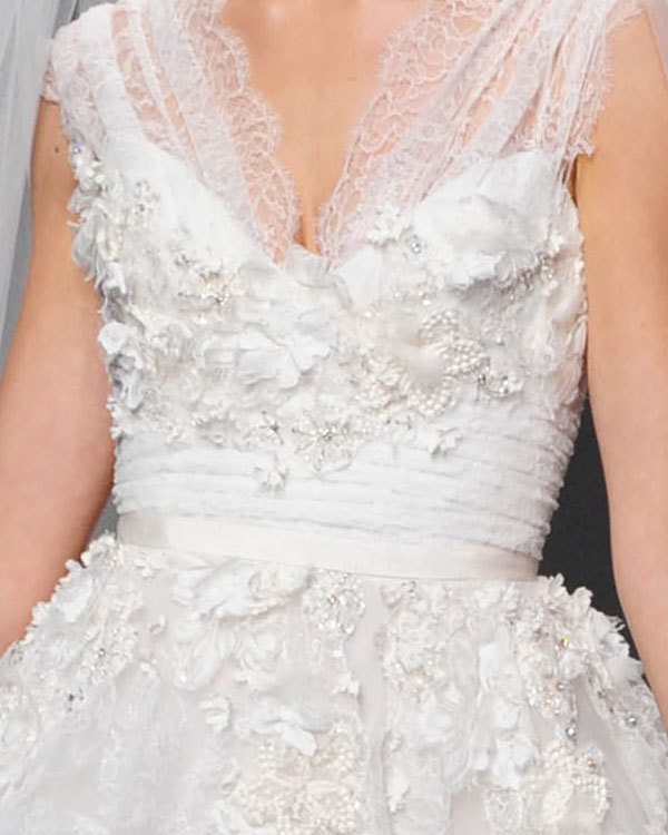 Foto de Los detalles más invisibles del desfile de Pronovias 2013 (7/24)