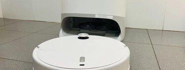 Adiós a la escoba: este robot aspirador con base de autovaciado cuesta ahora 300 euros 