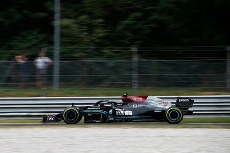 Valtteri Bottas se reivindica chafándole el plan a Lewis Hamilton para salir primero en la clasificación al sprint