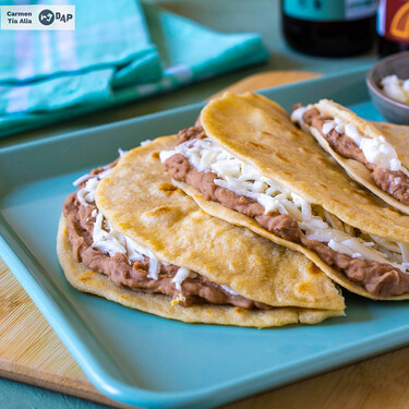 Baleadas hondureñas, esta es la receta base que puedes enriquecer al gusto (aunque tal cual ya es deliciosa)