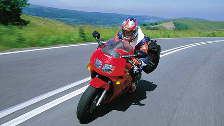 (Otras) cinco grandes motos por menos de 2.000 euros