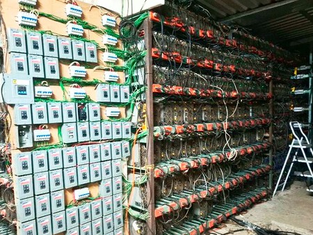 Fgr Marina Y Ssp Aseguran Inmueble Presuntamente Utilizado Para Mineria De Criptomonedas 2