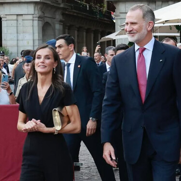 La prensa extranjera alucina con los brazos de la reina Letizia (52 años): "definidos, tonificados y sin un ápice de flacidez"