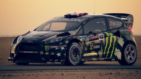 Pues sí, en la 'Gymhana 8' Ken Block le vacila ya hasta a la Policía de Dubái