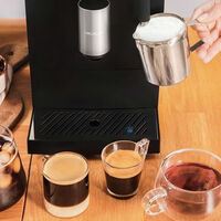 Disfrutar de café como el del bar pero en casa es posible: esta cafetera superautomática es ahora un chollo