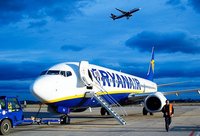 Andalucía multará a las aerolíneas que cobren por no llevar tarjeta de embarque