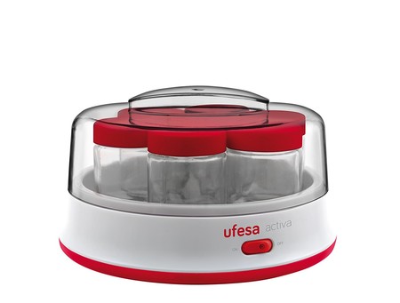 Por 19,92 euros tenemos la yogurtera eléctrica Ufesa YG3000 en Amazon con siete tarros de cristal