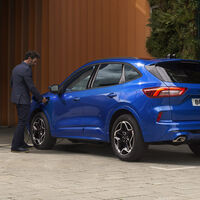 El nuevo Ford Kuga es uno de los SUV híbridos con etiqueta CERO más vendidos, ha desterrado para siempre el diésel y ya tiene precio