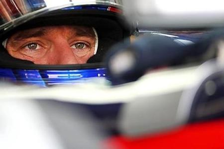 GP de Malasia 2010: Mark Webber, Lewis Hamilton y Sebastian Vettel avisan en los terceros libres