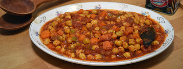 Garbanzos guisados con salsa de tomate y pimentón: receta saludable para la vuelta a la rutina